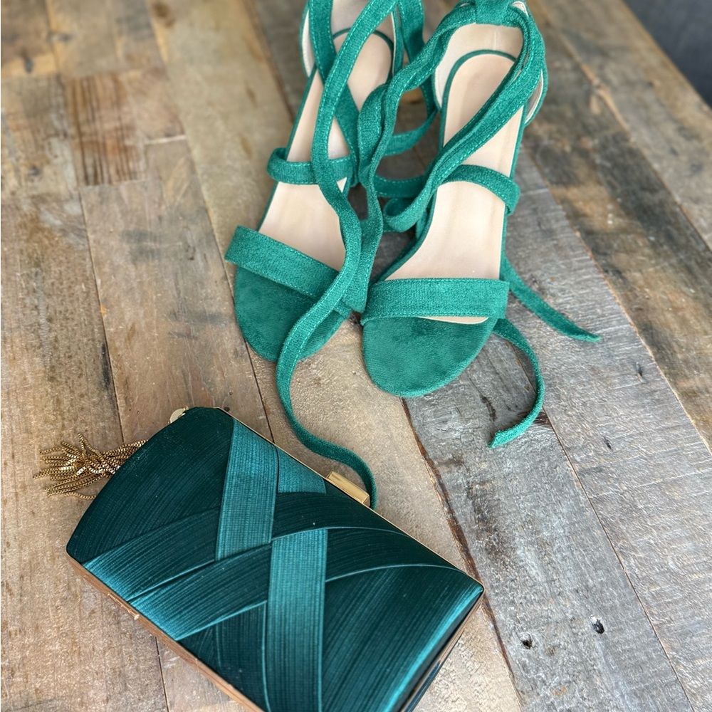 Emerald Green Strappy Women's Sandals &    Clutch (with strap)